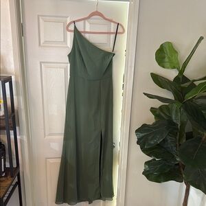 After Six brand Elegant Green Off The Shoulder Dress Size 6